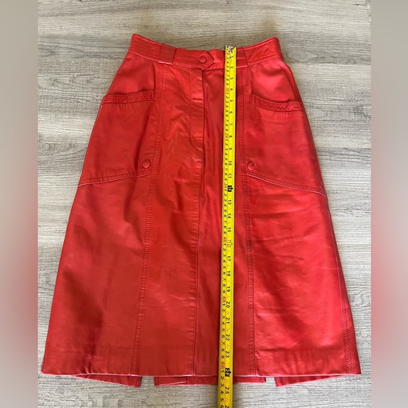 Red Leather Laurel Skirt Sz 36 Made In Germany fits Like 2-4 See Measurements - Picture 2 of 10